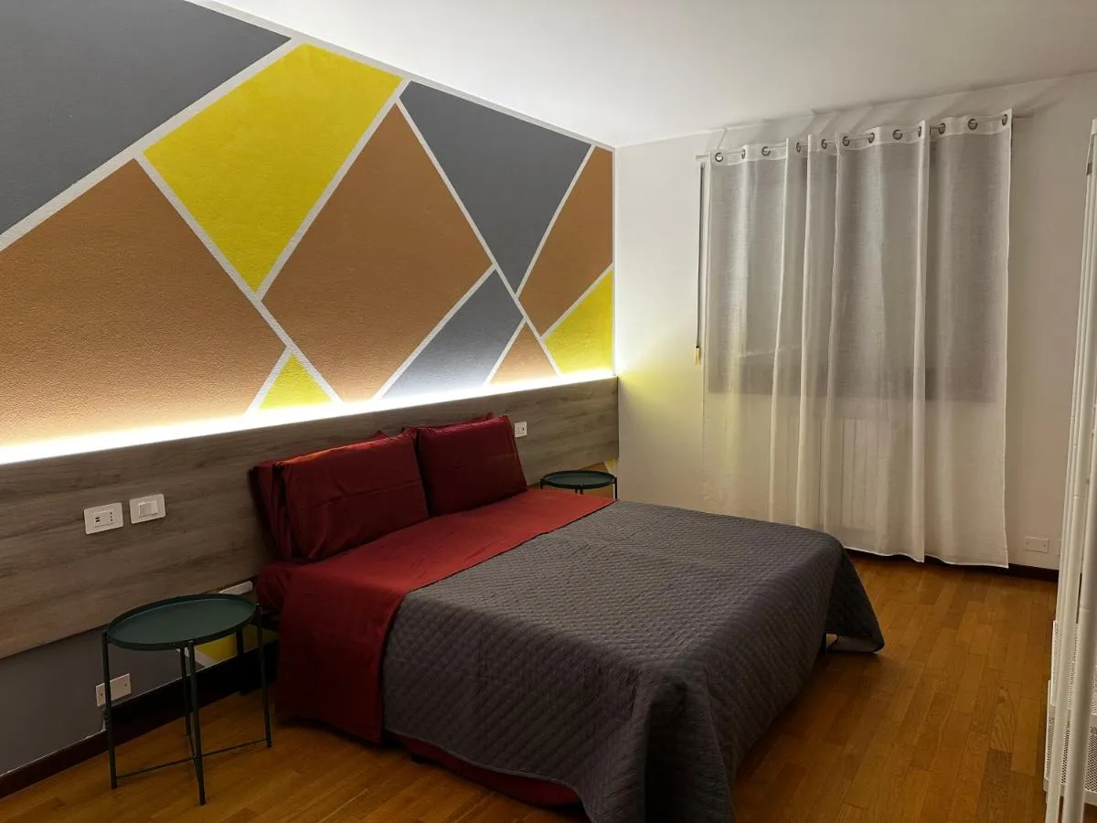 Image 1 of Girasole Guest House