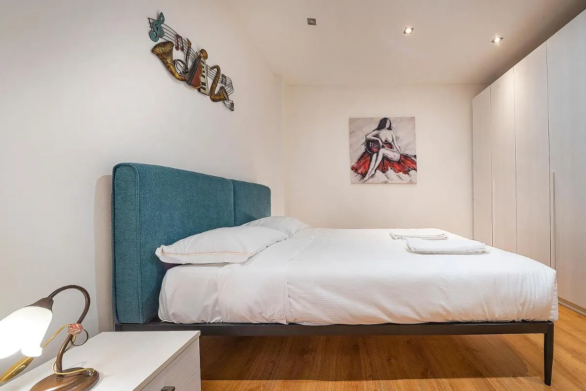 Image 1 of Italianflat – Arena by side, old town