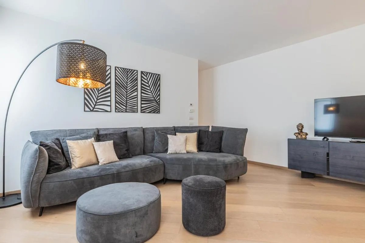 Image 4 of Juliet’s Dream Suite – City Center