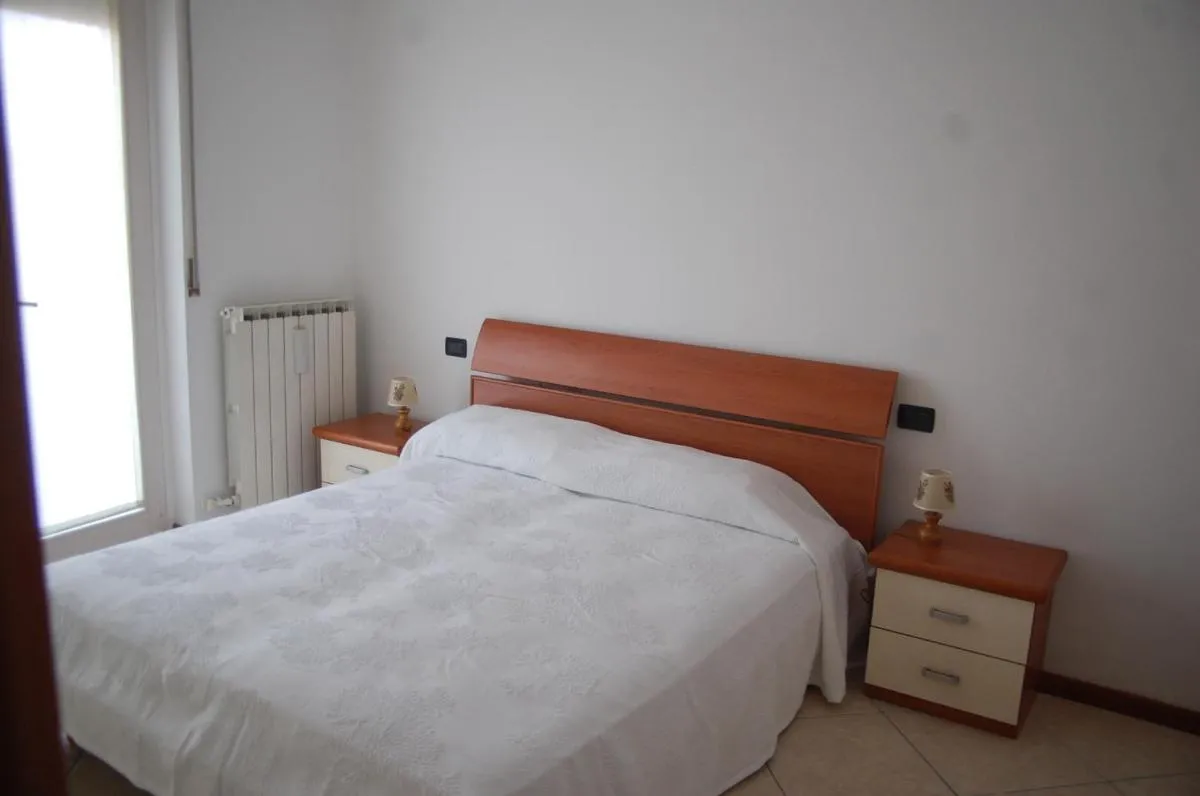 Image 1 of La finestra sul parco