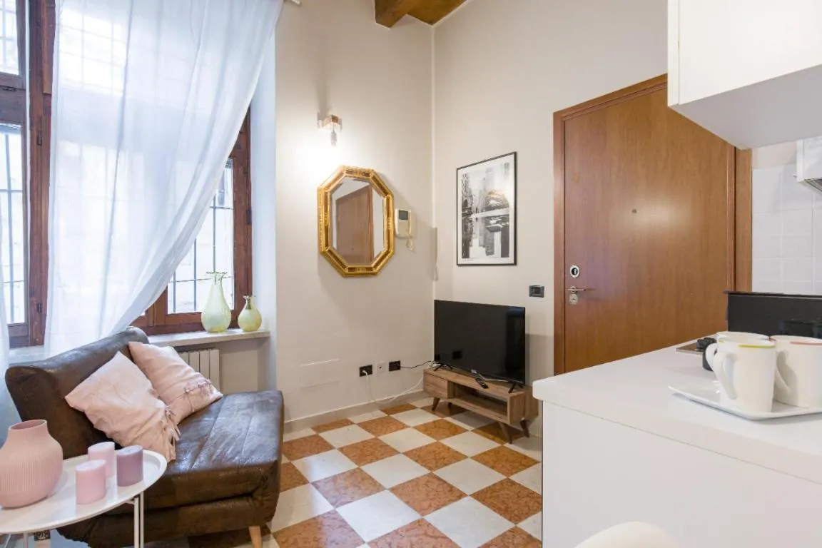 Image 4 of Maison Porta Leoni