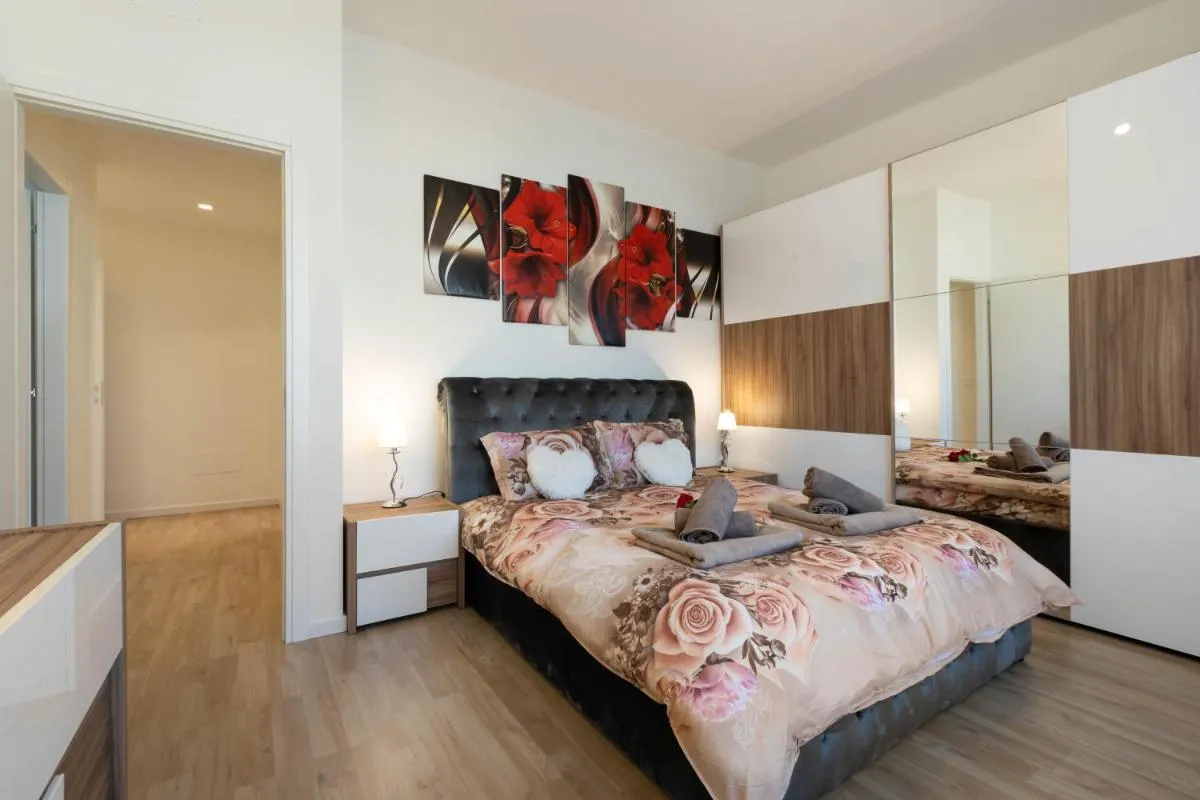 Image 1 of Residenza Alexander Luxury 2