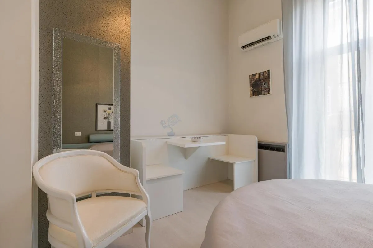 Image 2 of Sunny Home