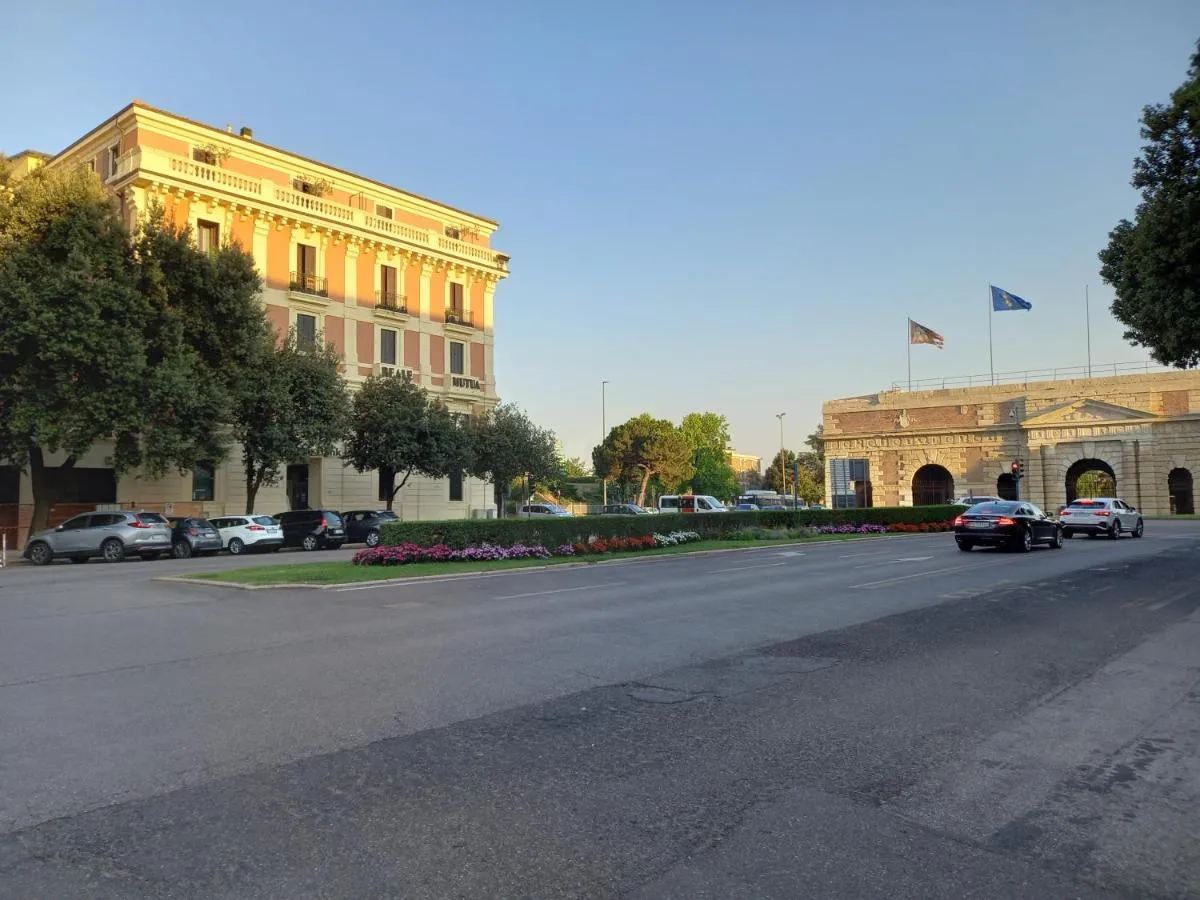 Image 5 of Sunny Home