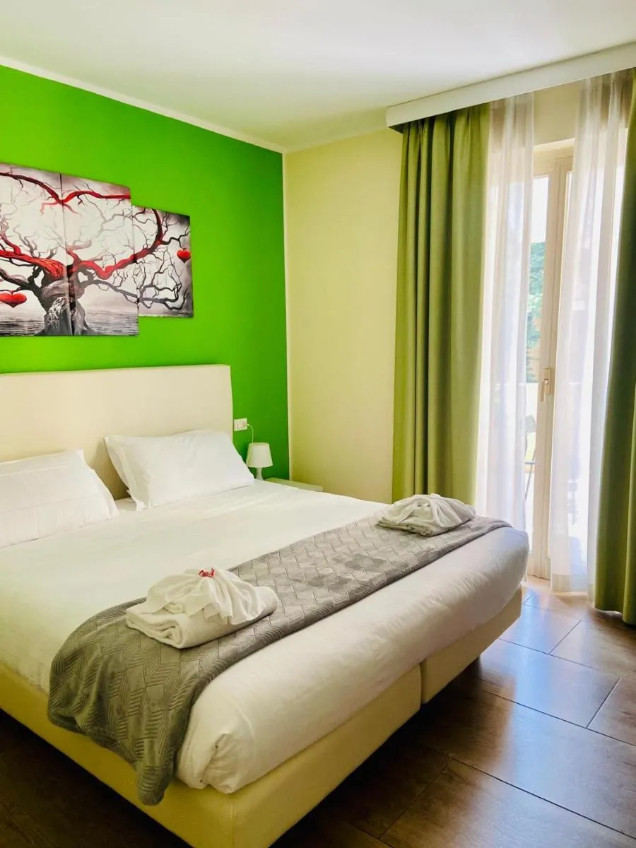 Image 4 of Verona Enjoy