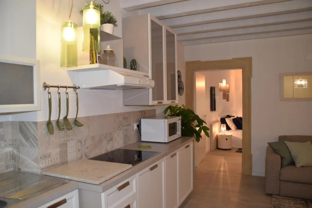 Image of Verona White Lodge