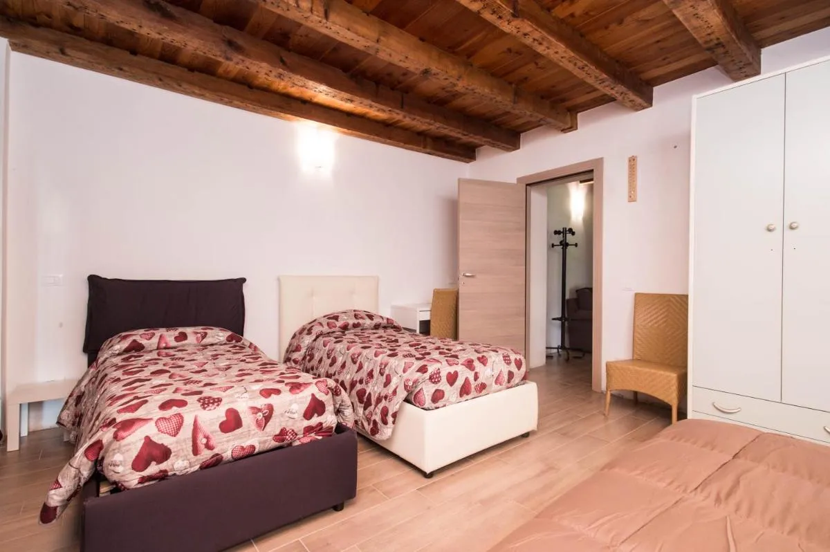 Image 6 of Villa Broglia House