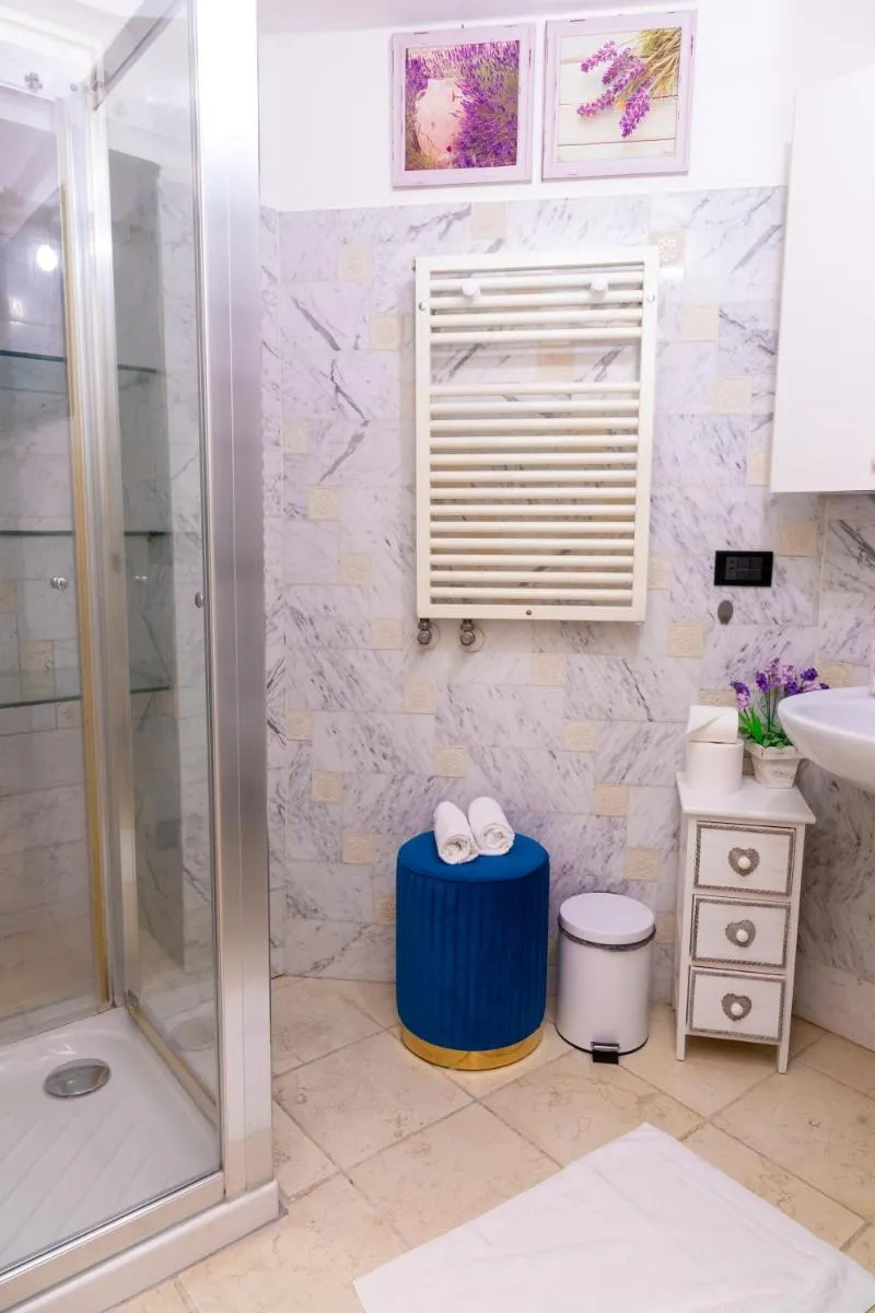 Image 3 of malavasiexperiencevr