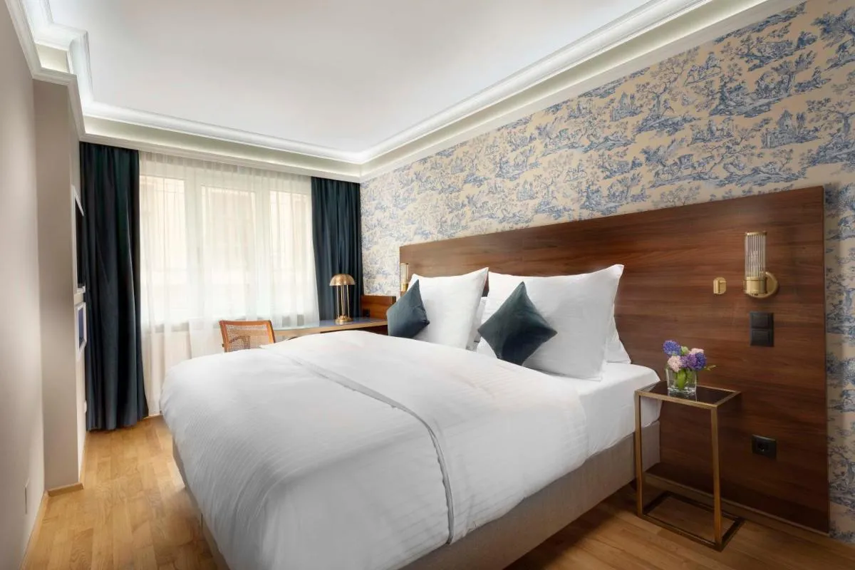 ARTIST Boutique Hotel - 2