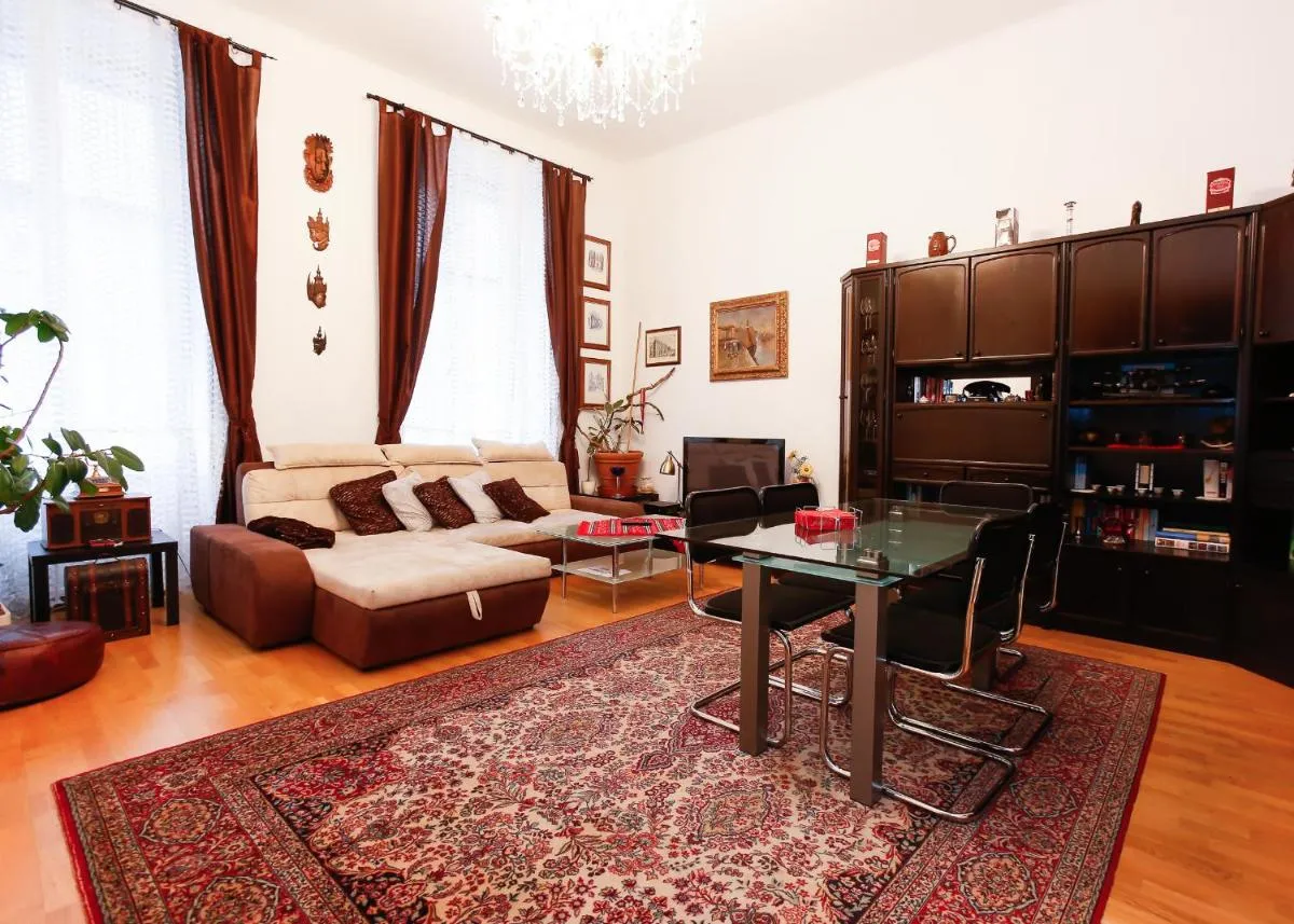 Apartments Opera - 3