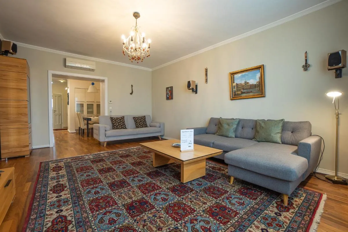 Apartment with a balcony – 15 min to city center - 2
