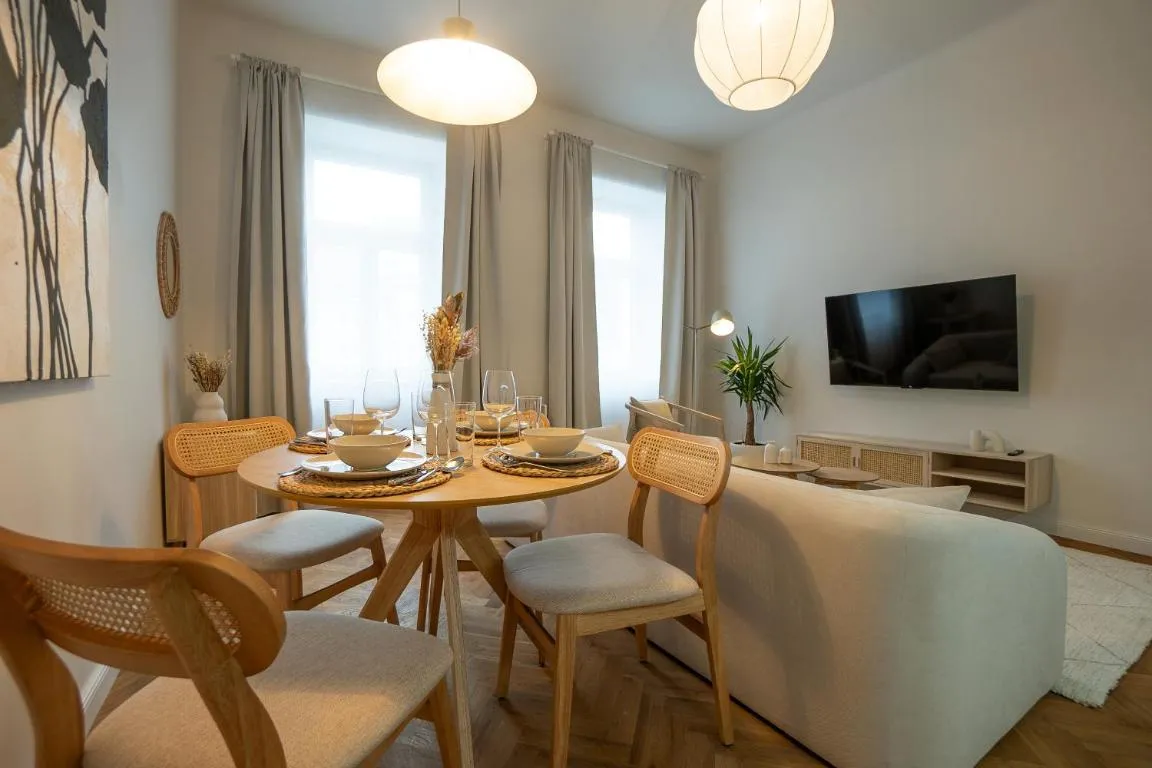 Brand-new 2-room apartment in a top location