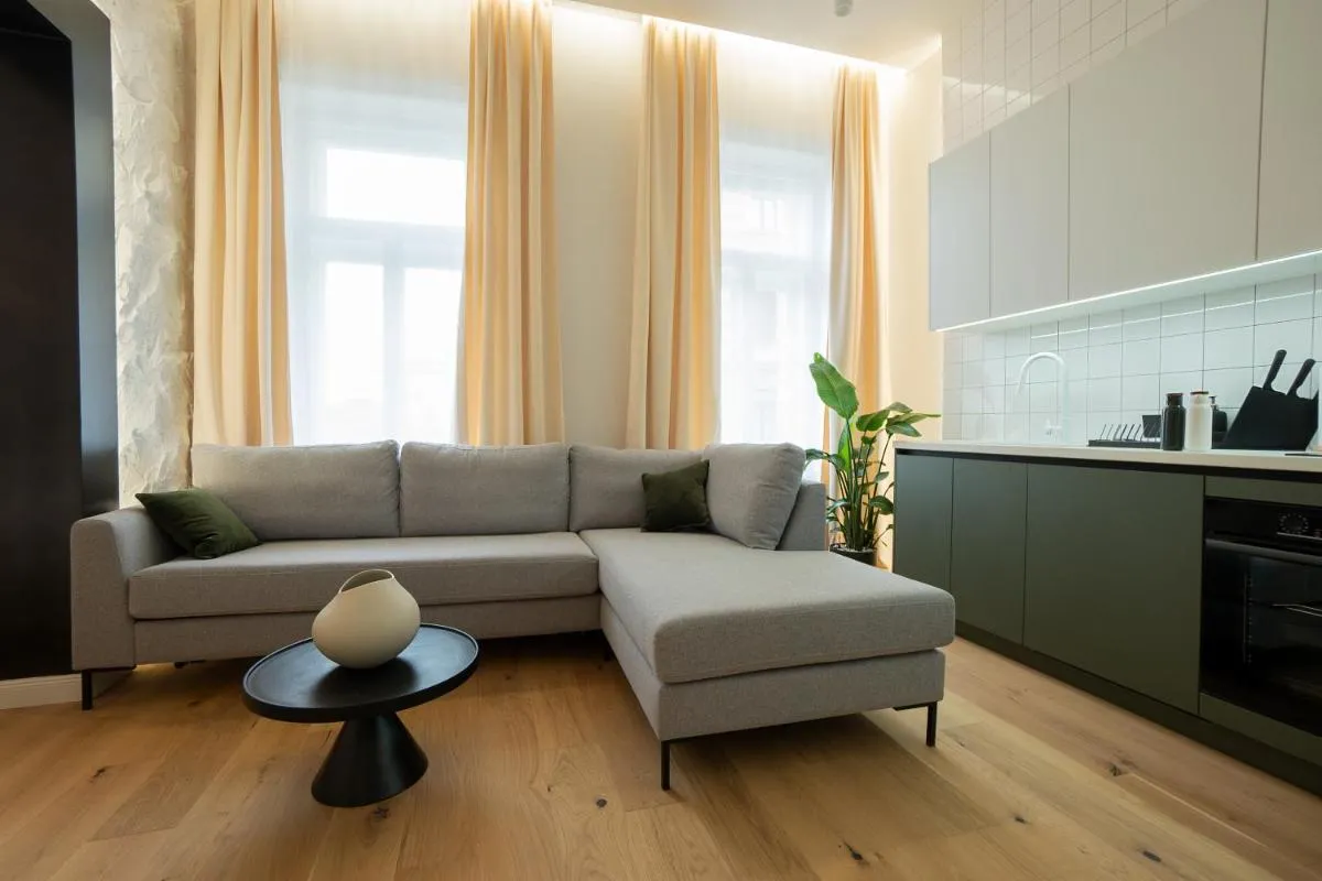 Brand-new 2-room apartment with a king size bed - 3