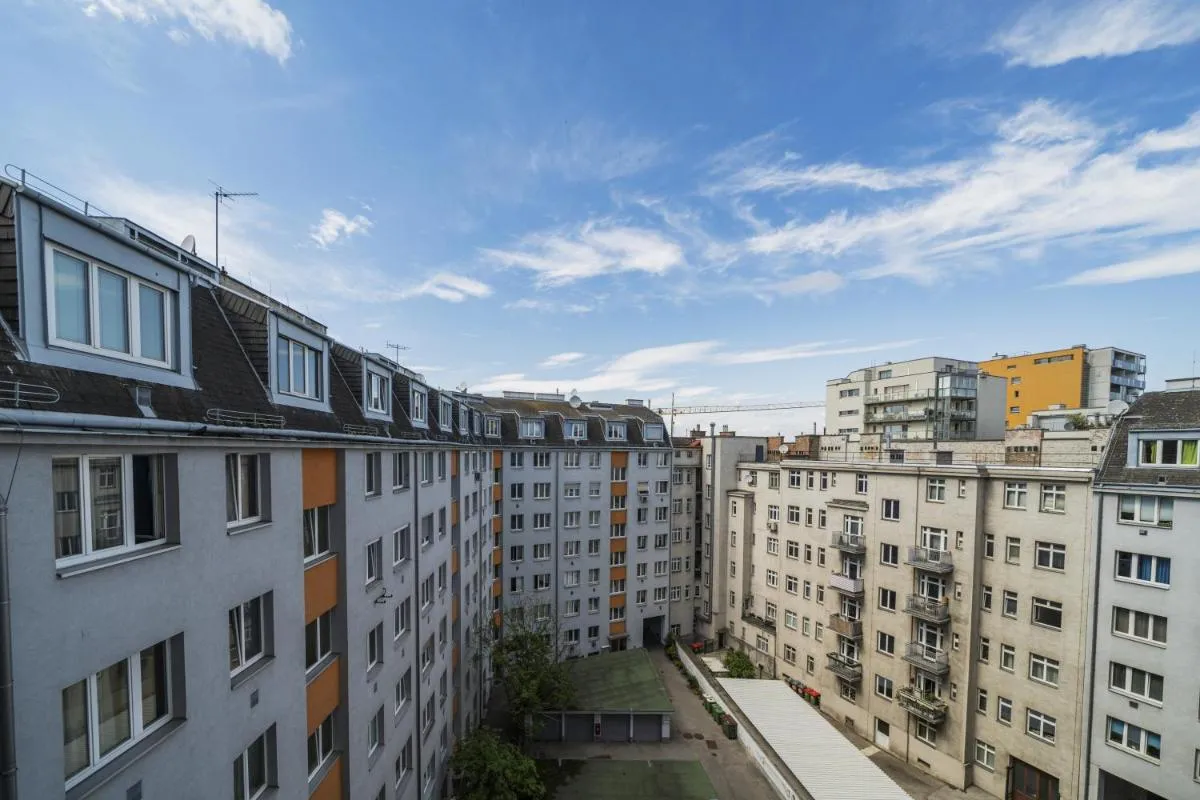 Central 70m flat close to subway - 3