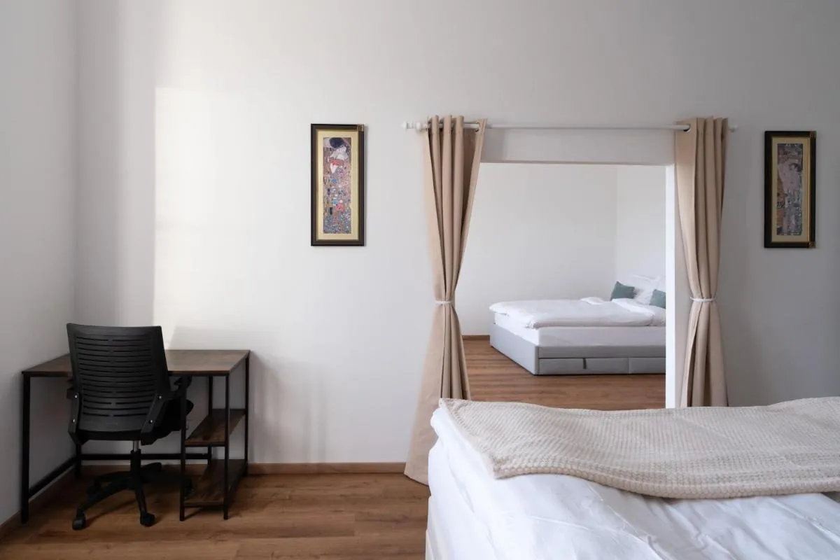 Central Apartment next to Hauptbahnhof Hbf - 2
