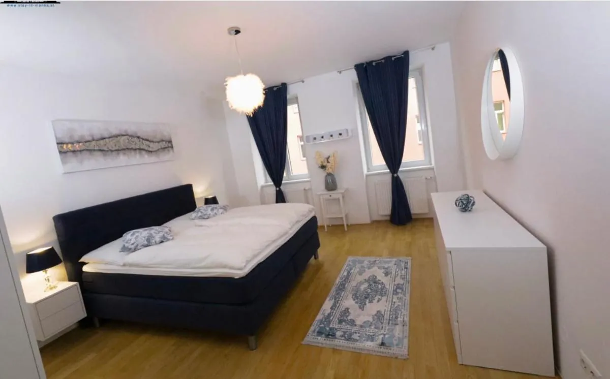 Charming & Large Flat near CentralStation Apt7 - 2