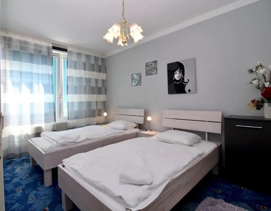 Cozy Apartment FREE parking - 2
