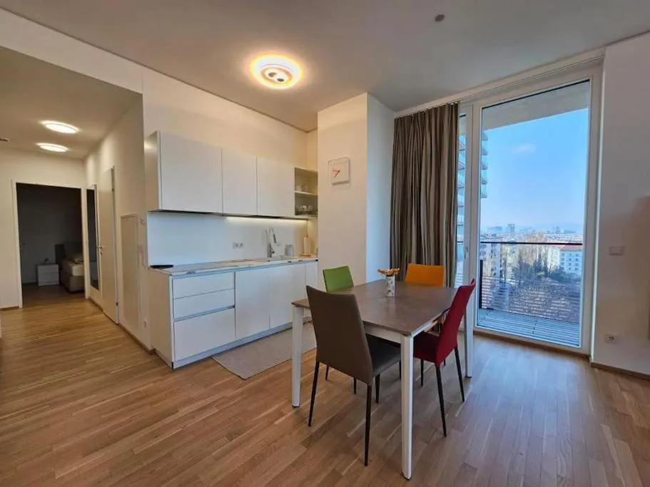 Deluxe Apartment & Rooftop-Pool - 2