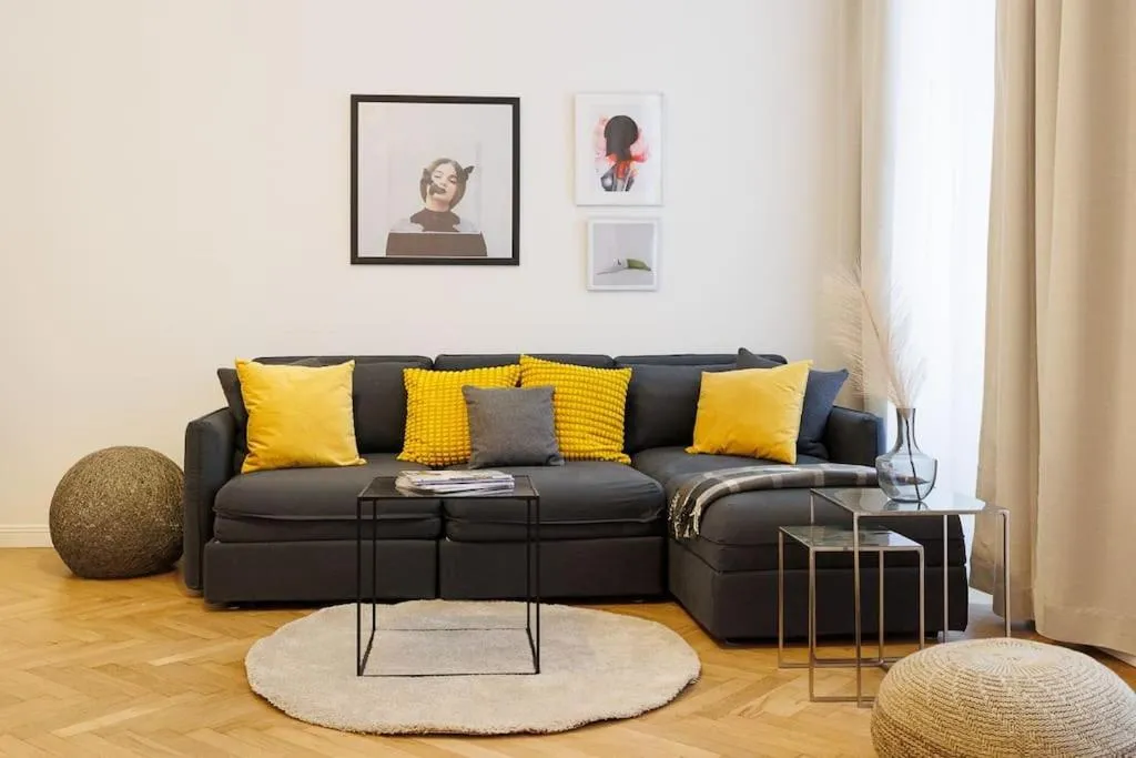FRANZ 21 – typical Viennese apartment in the heart of Vienna