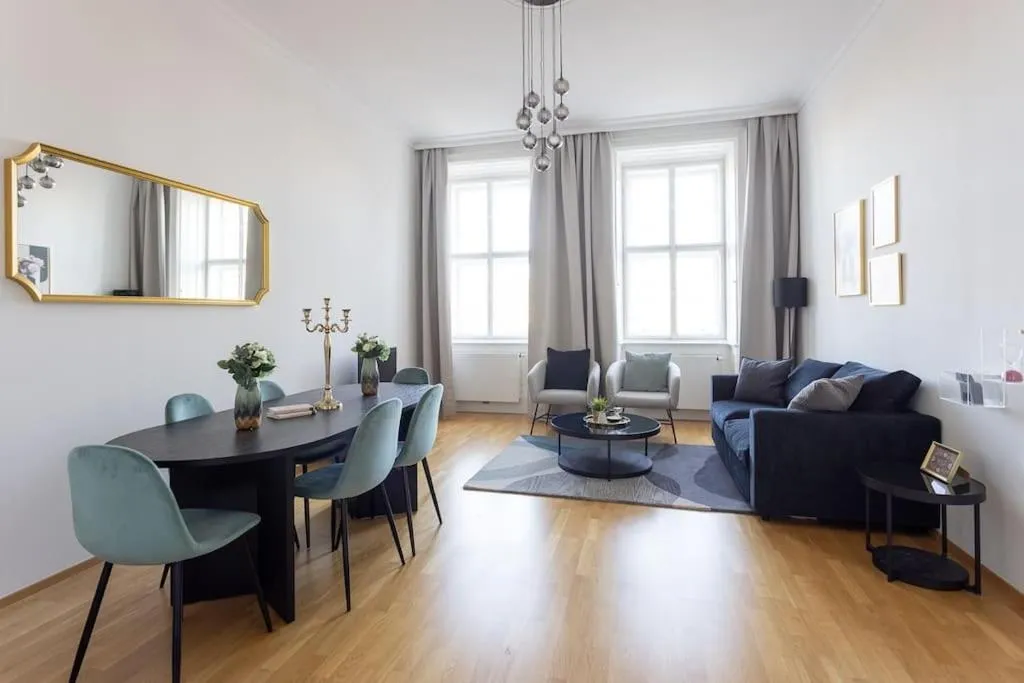 FRANZ 24 – typical Viennese apartment in the heart of Vienna
