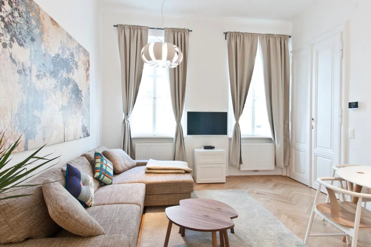HeyMi Apartments Oper - 2