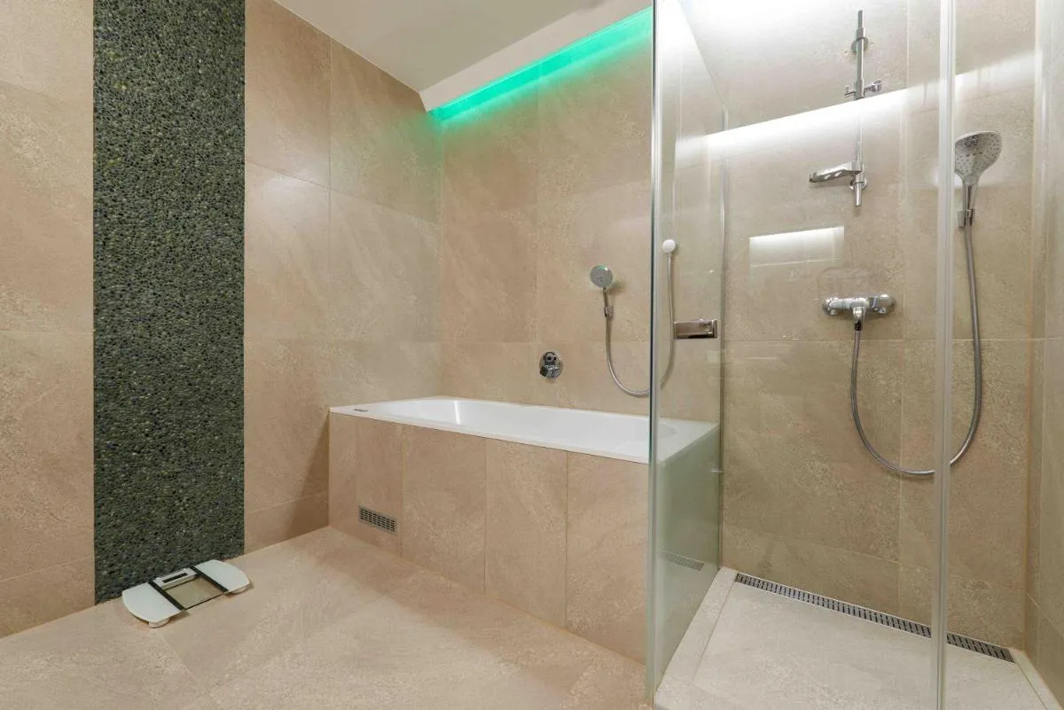 HiLight Suites Hotel - 3