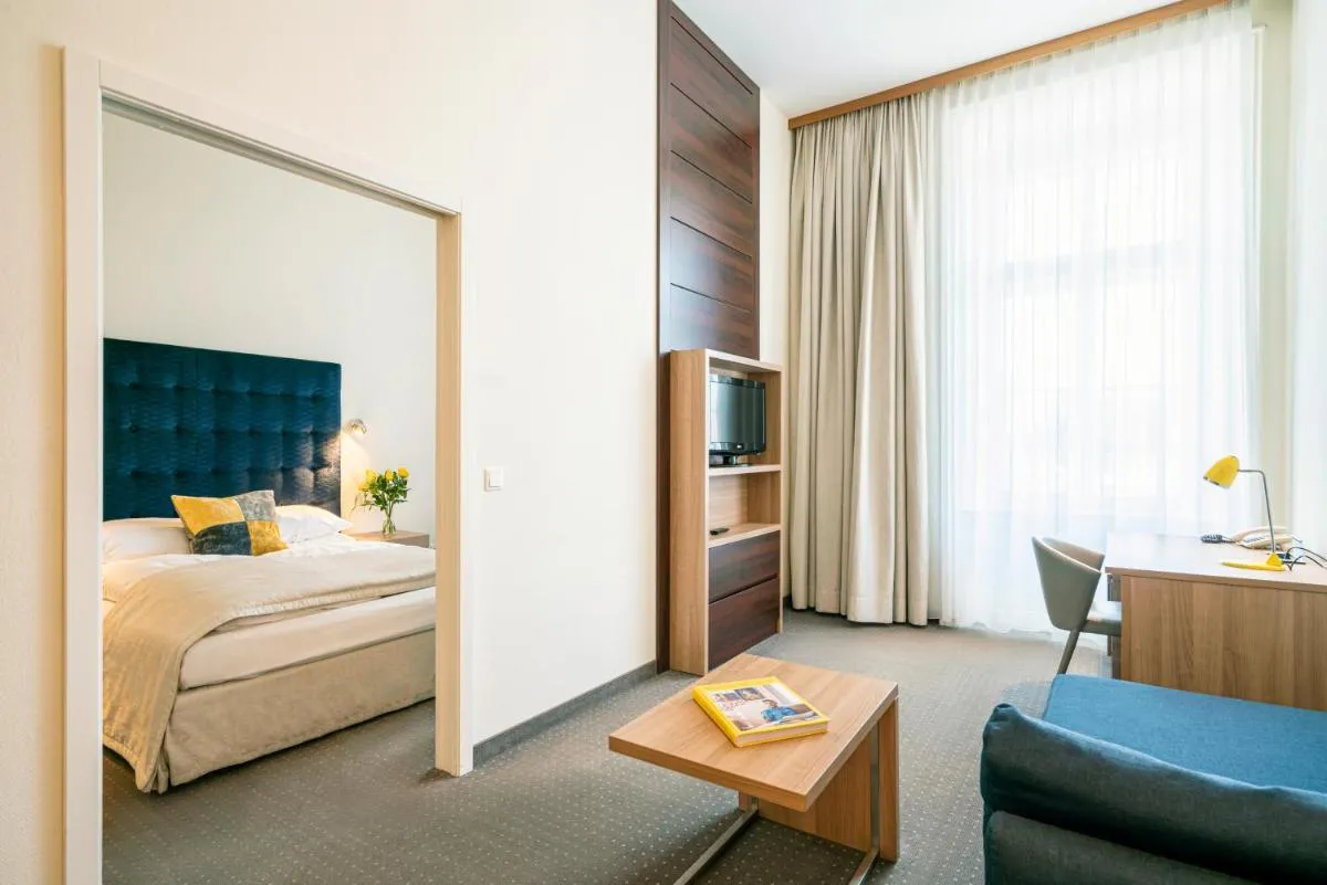 HiLight Suites Hotel - 2