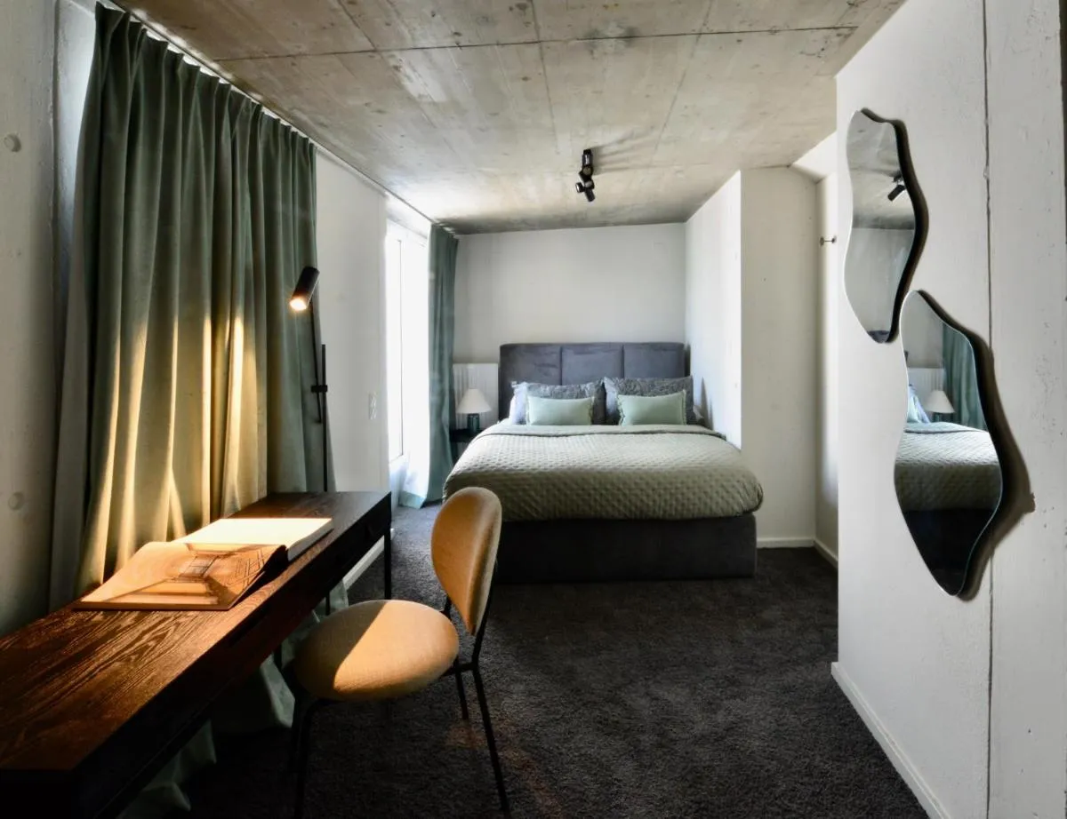 High End Attic Flat in the City Centre - 2