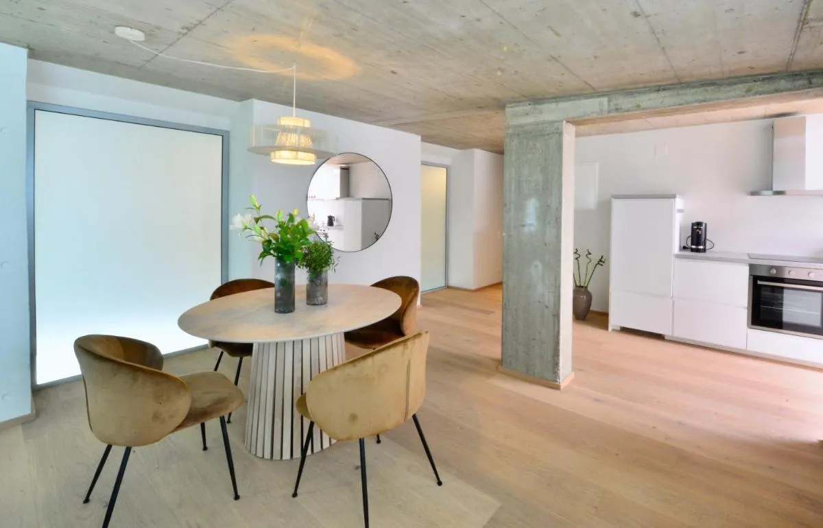 High End Attic Flat in the City Centre - 3