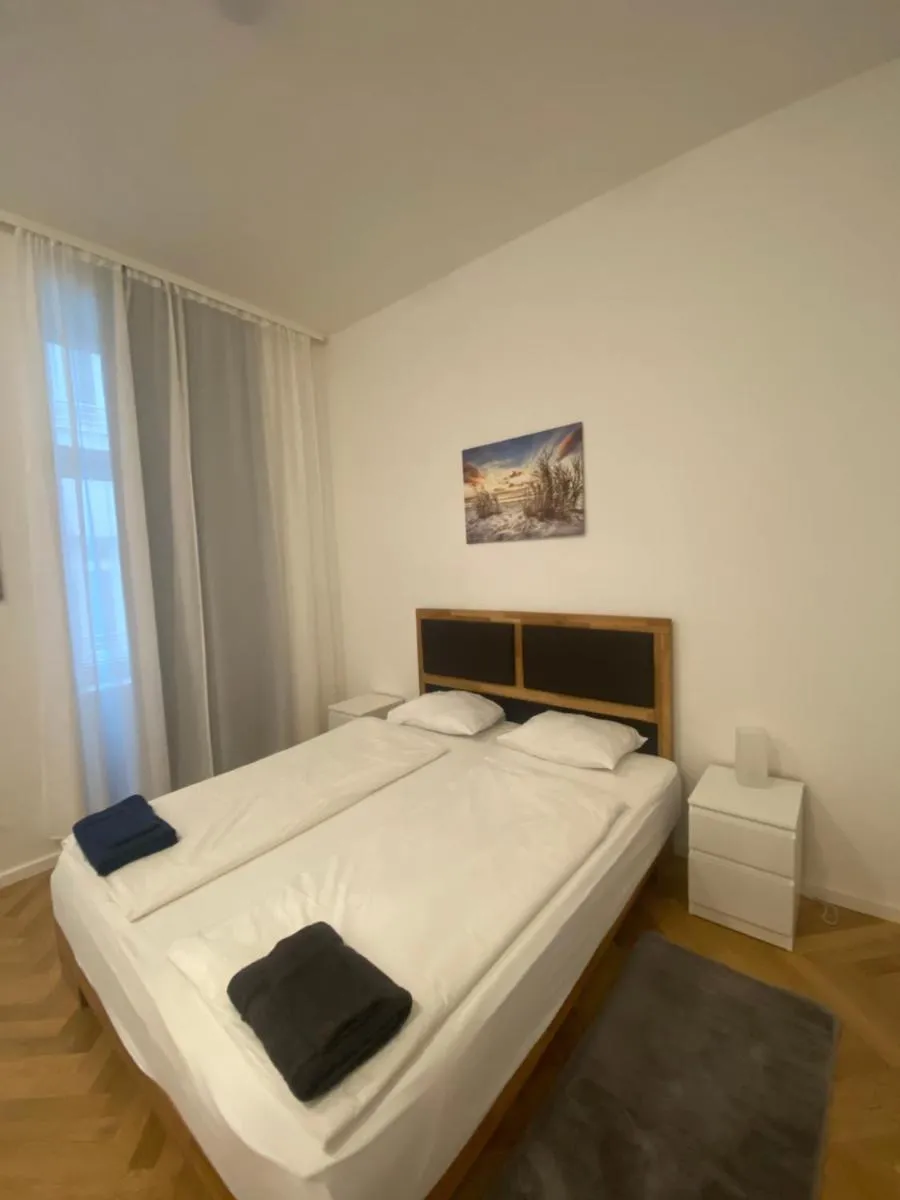 Home Sweet Home – Vienna Central - 2