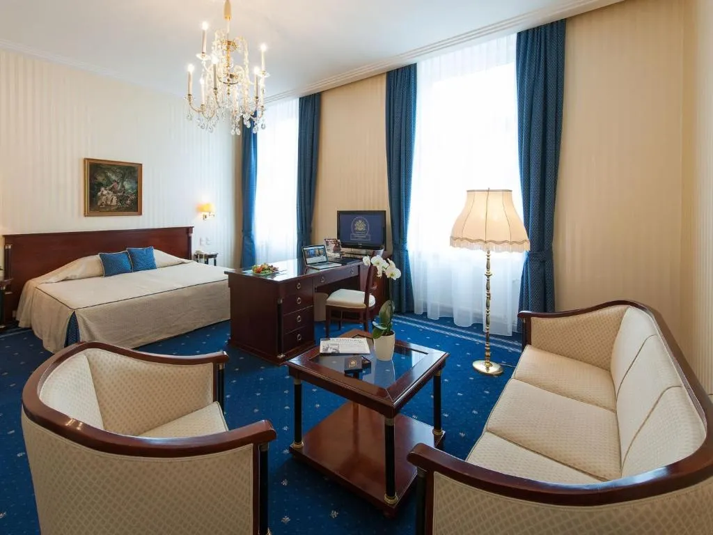 Hotel Ambassador