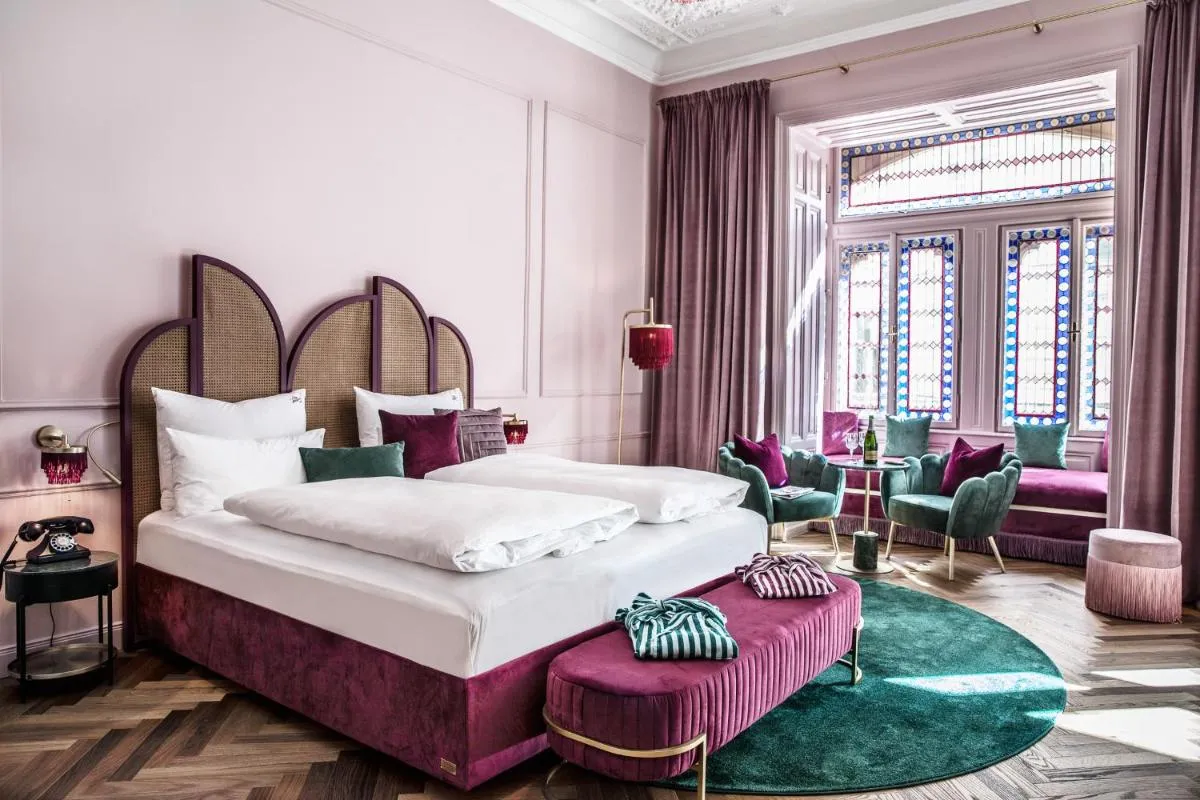 Hotel Josefine - 2