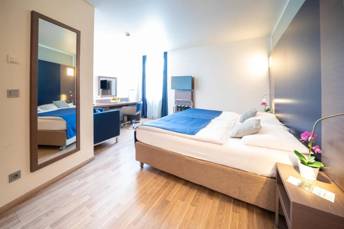 Hotel Orangerie - 2