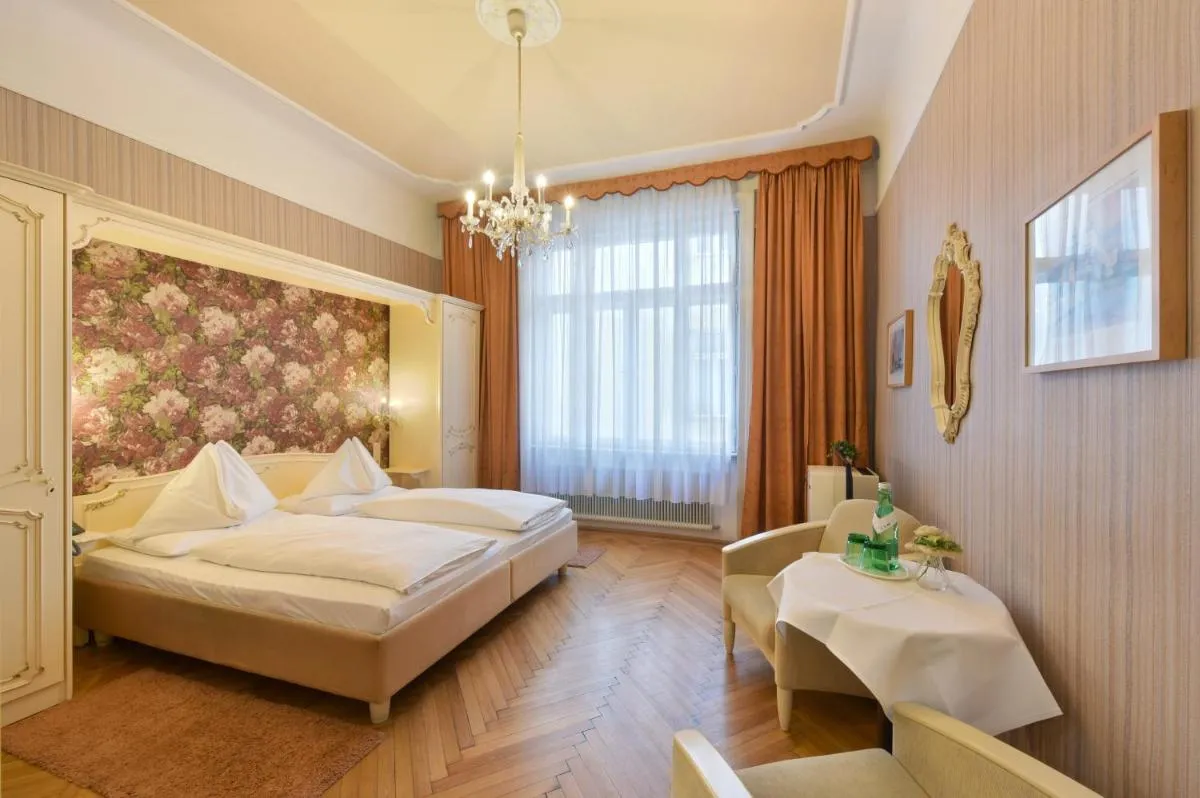 Hotel Pension Baronesse - 3