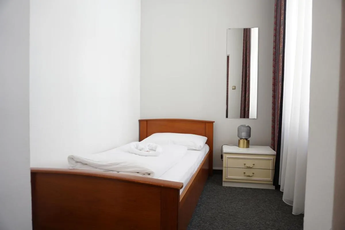 Hotel Pension Lumes – Self Check In - 2