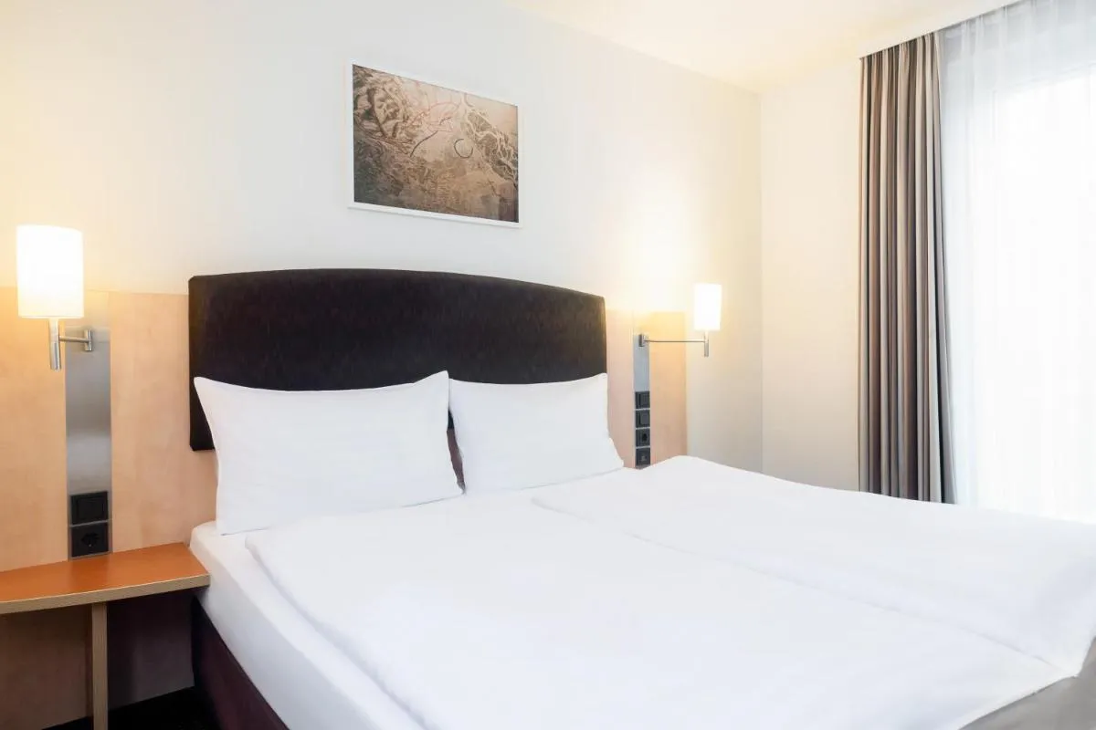 IntercityHotel Wien - 3