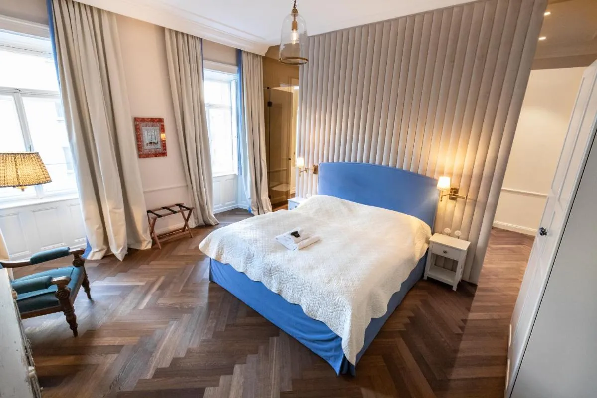 Noble Luxurious Palais - 2
