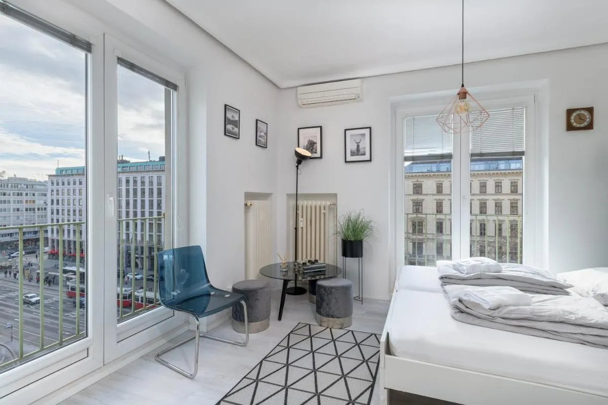 *Opera Luxury Apartment* 2BR - 2