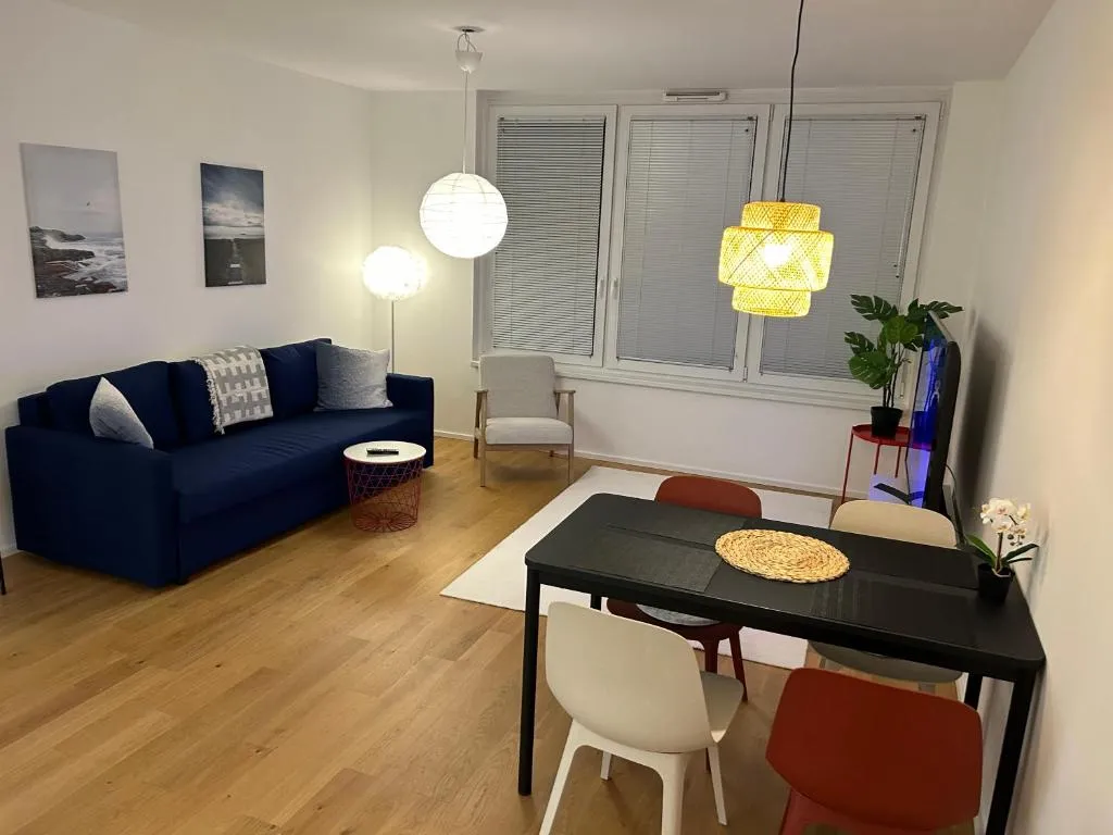 PA 14 Perfect suite for stay in Vienna – parking and all you need near Schönbrunn Palace T4