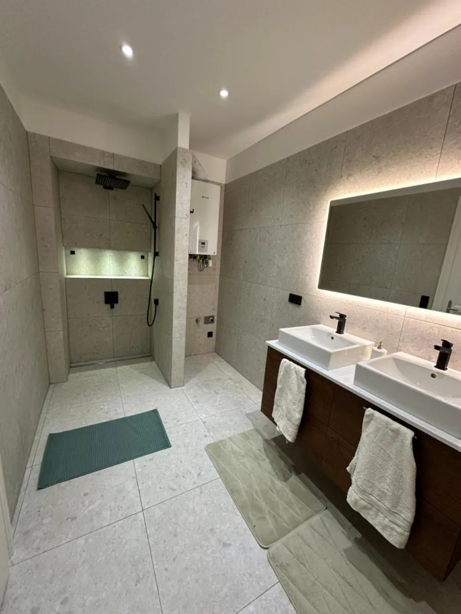 Palais Living Suite - 3