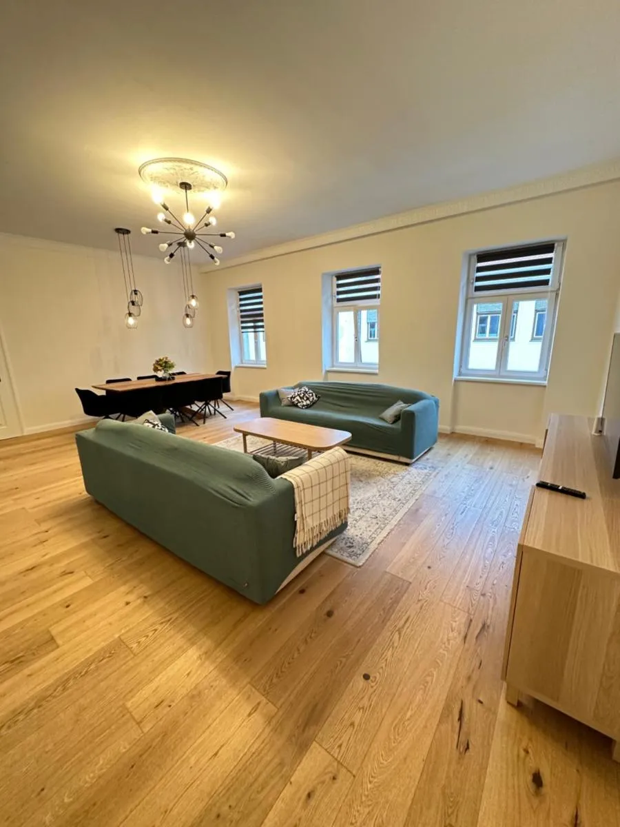 Palais Living Suite - 2