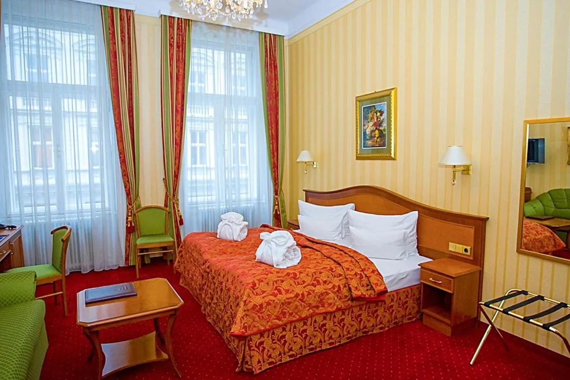 Pension Opera Suites I Self Check In