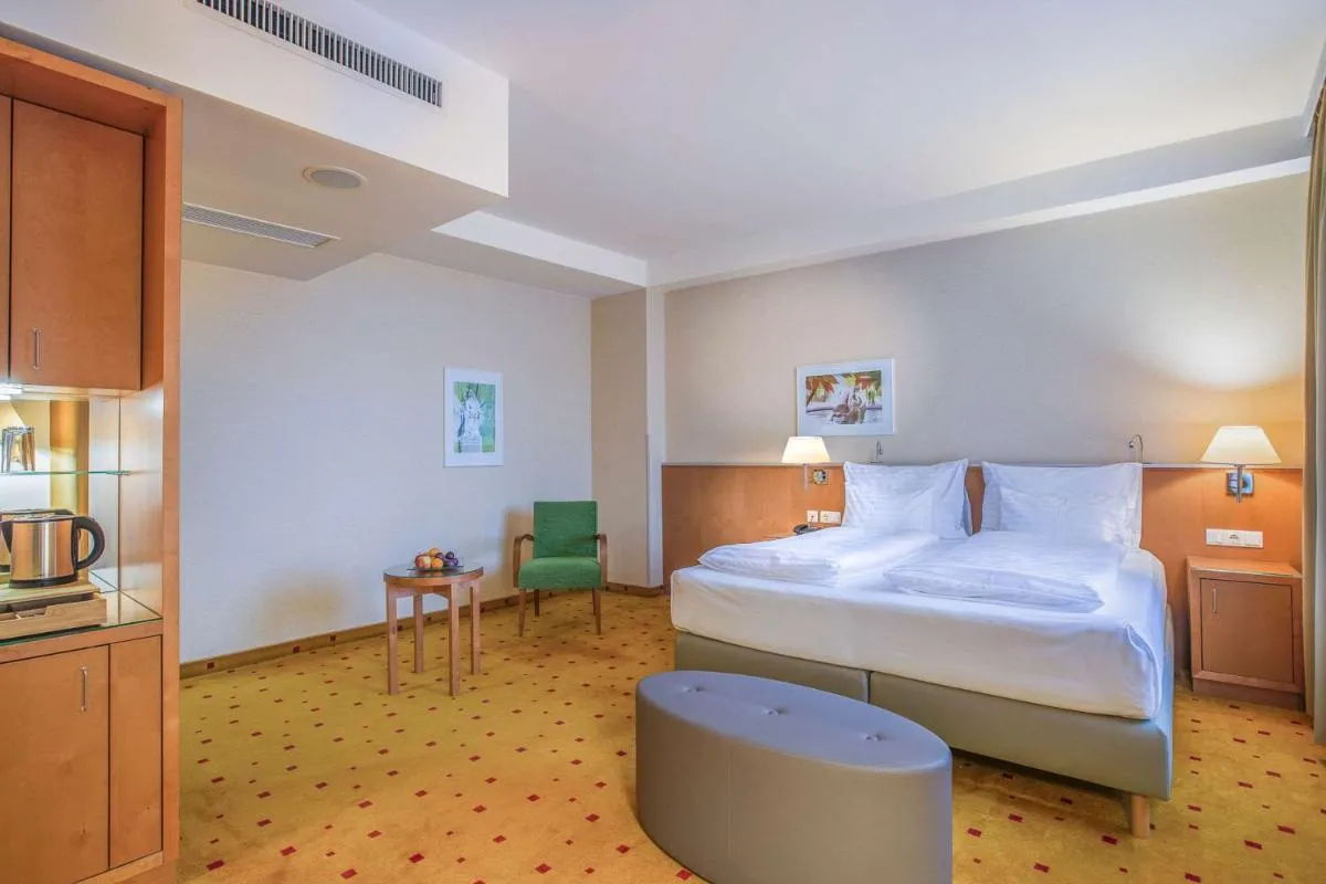 Quality Hotel Vienna - 2