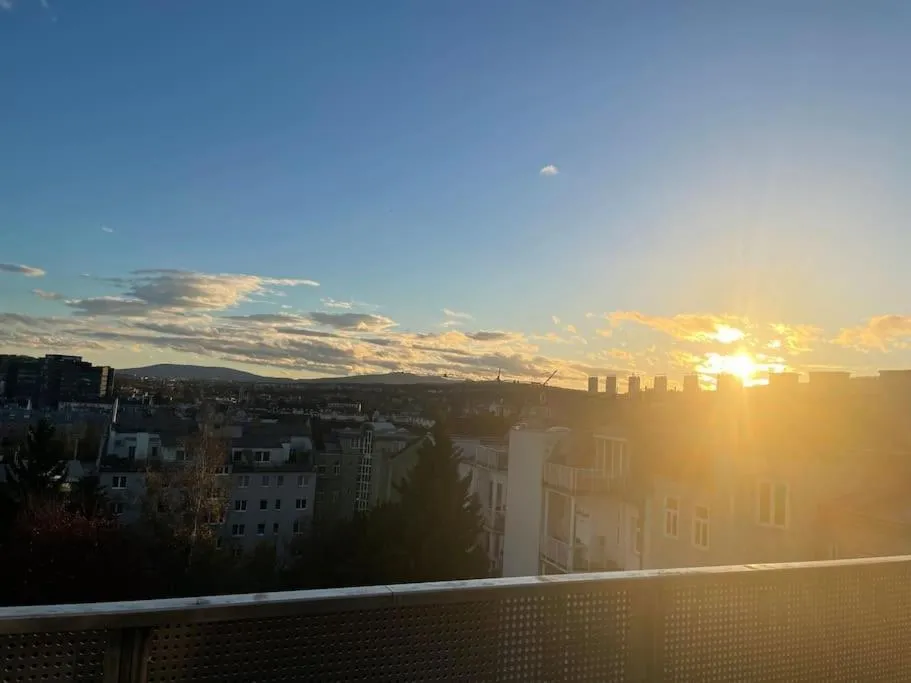 Rooftop Terrace- Panoramablick über Wien
