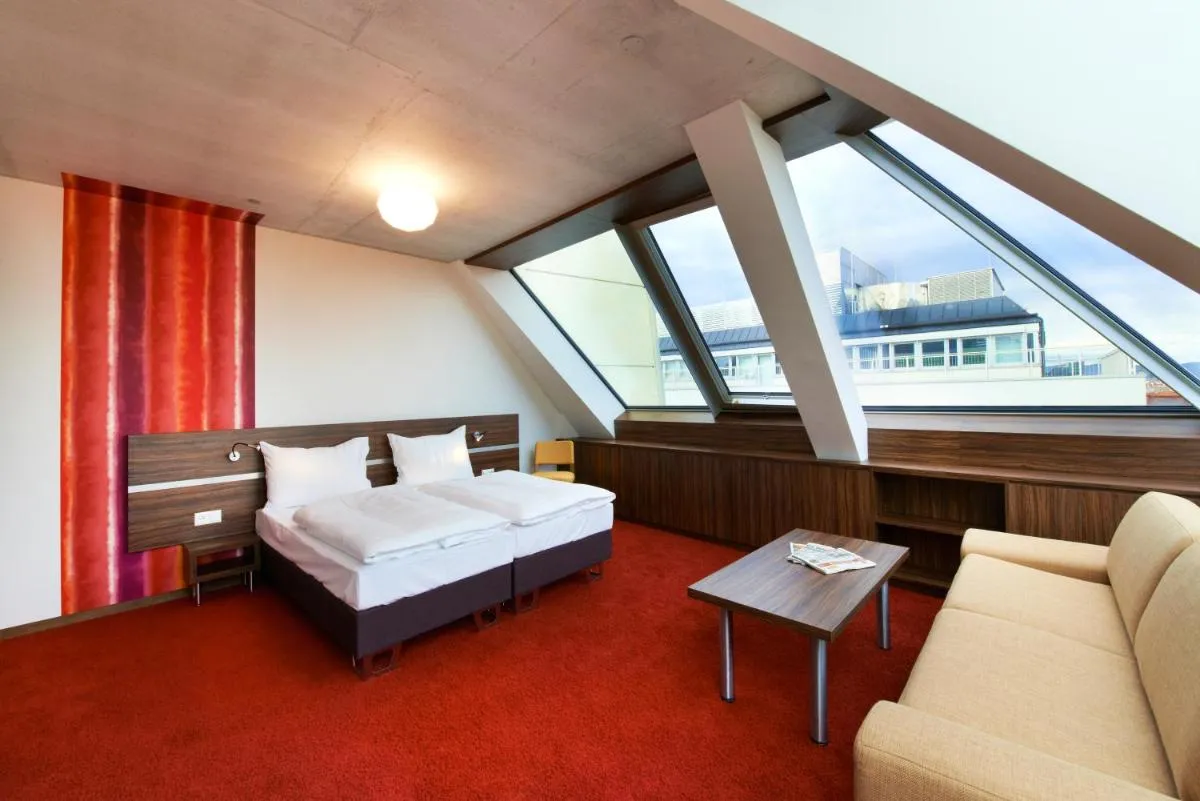 Simm’s Hotel – cityhotel next to Metro U3 - 2
