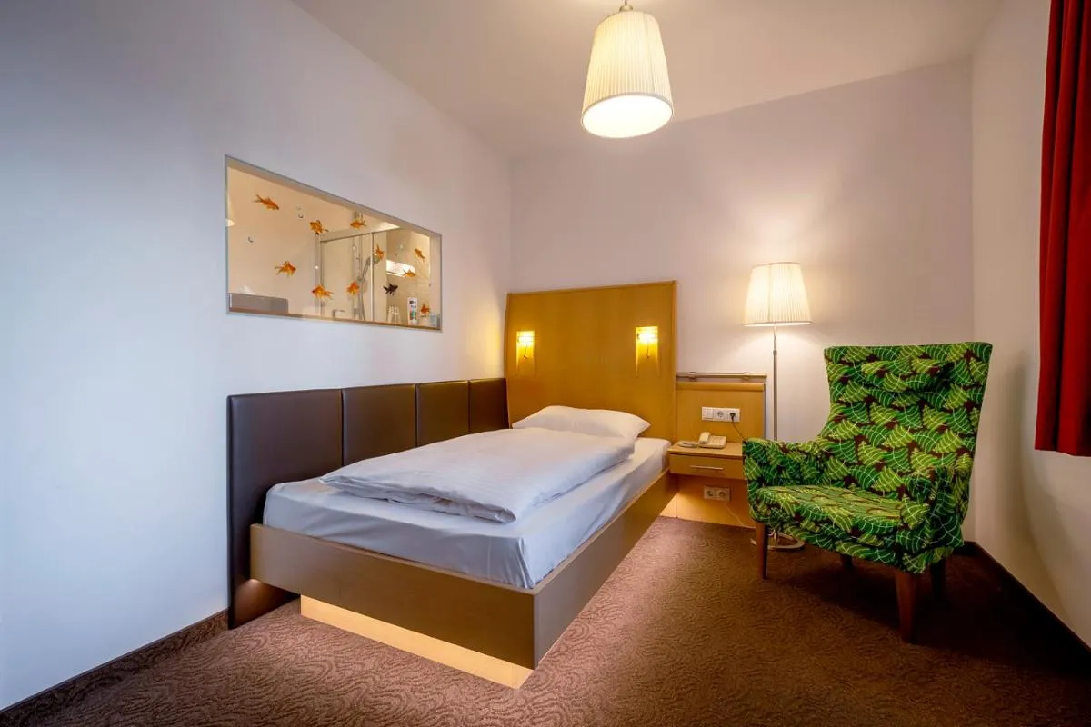 Strandhotel Alte Donau - 2