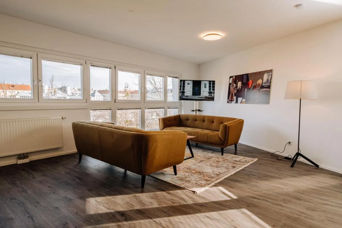 URBAN ISLAND I Riverside Apartments - 3