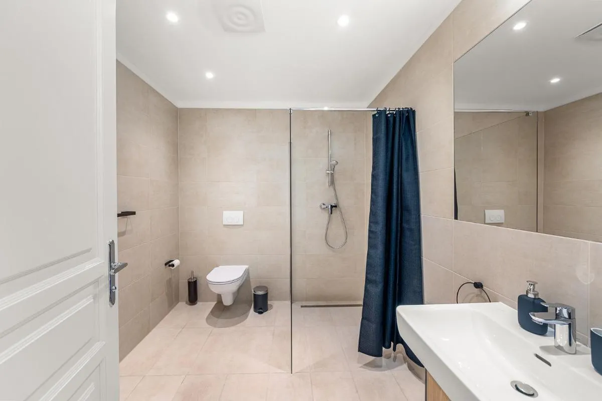 Vienna Chic Residences #Suite 14 - 3
