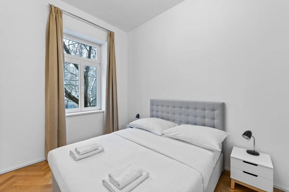 Vienna Chic Residences #Suite 6 * Brand New * - 2