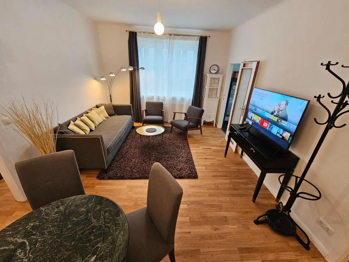 Yuki’s Place – Central Design Apartment – Vienna Trade Fair – WU Campus – Downtown – Subway - 3